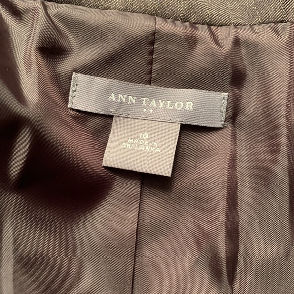 Ann Taylor Jacket/Blazer~Size 10 - Picture 5 of 5